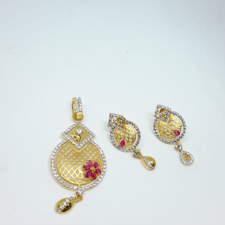 Ladies Pendant Set 916 Cz
