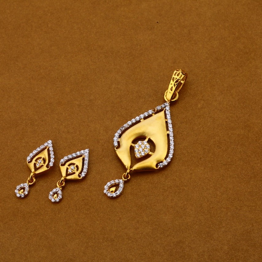 Ladies pendant set 916 cz