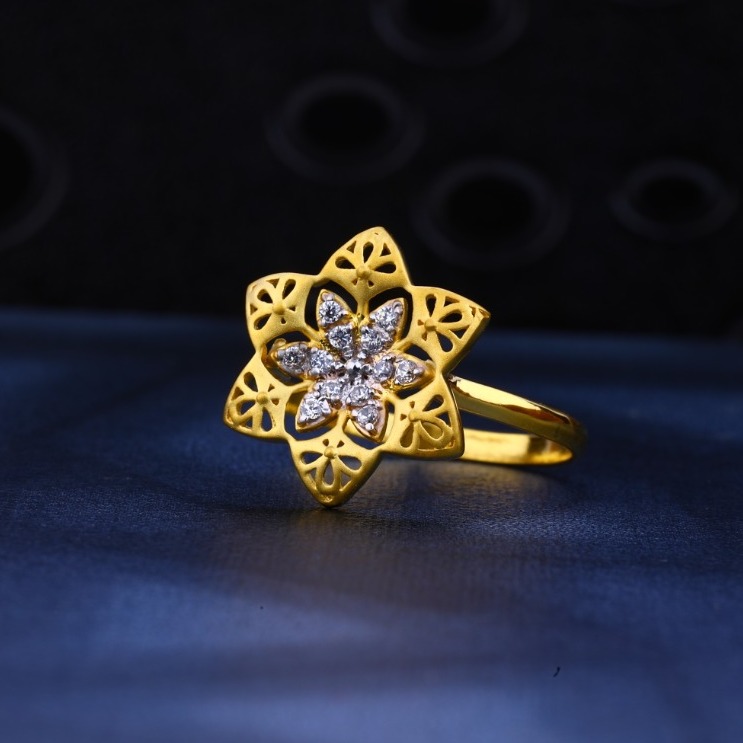 Ladies Ring Cz 916