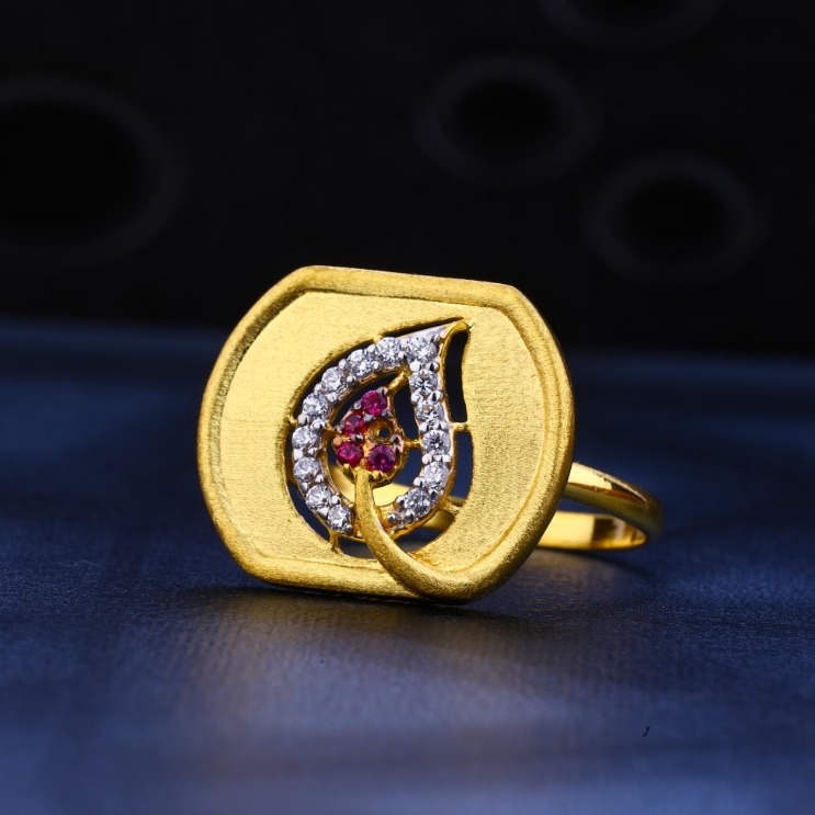 Ladies Ring Cz 916