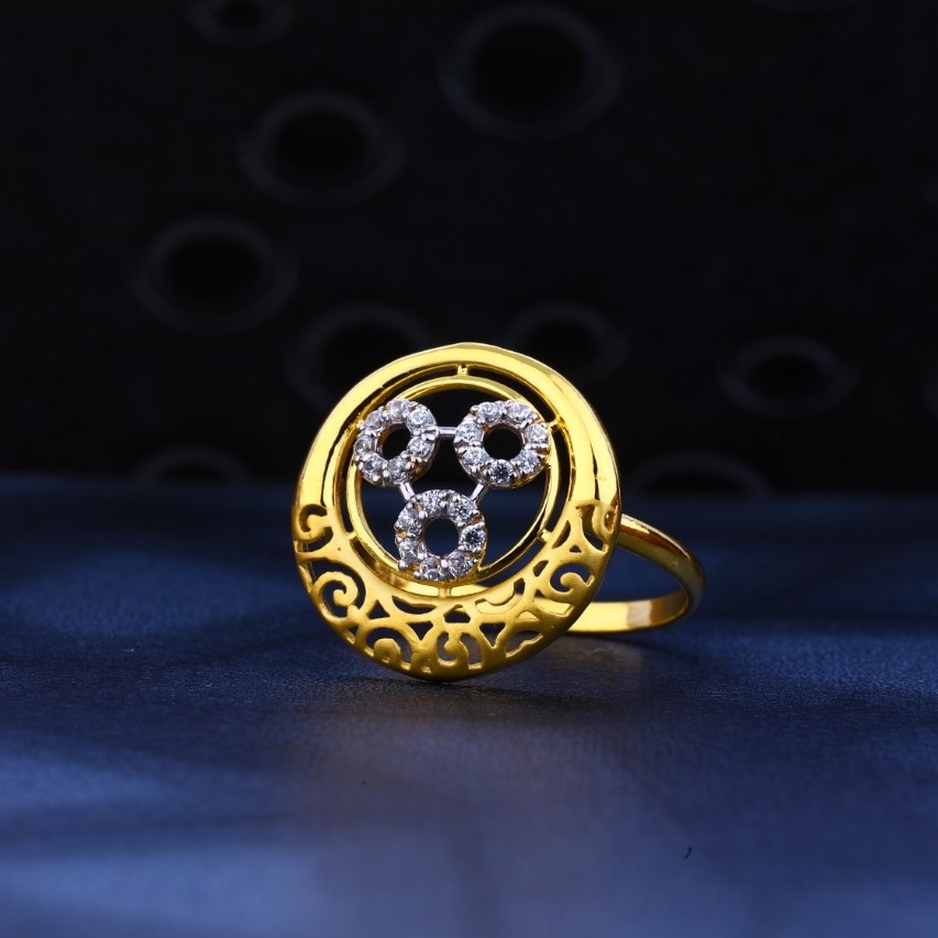 Ladies ring 916 cz