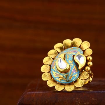 Ladies antique ring 916