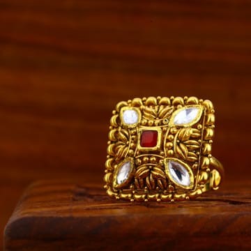 Ladies antique ring 916