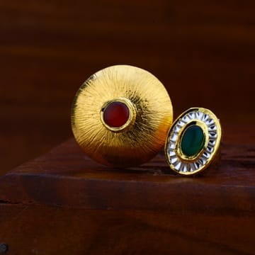 Ladies antique ring 916