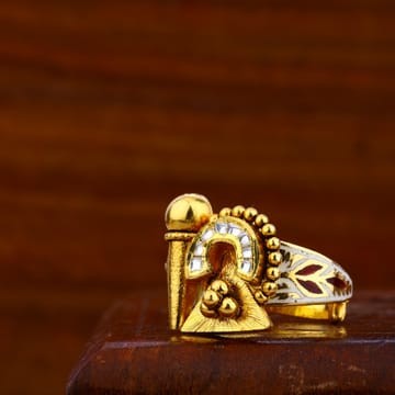 Ladies antique ring 916