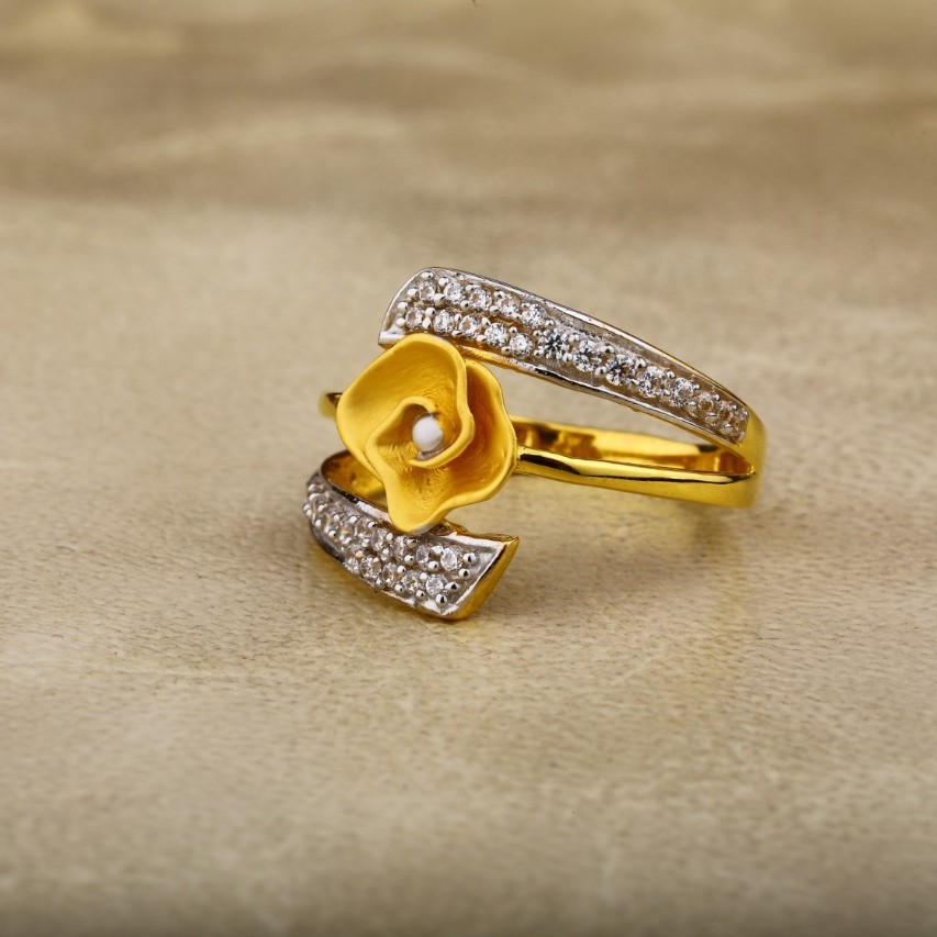 Ladies ring 916 cz