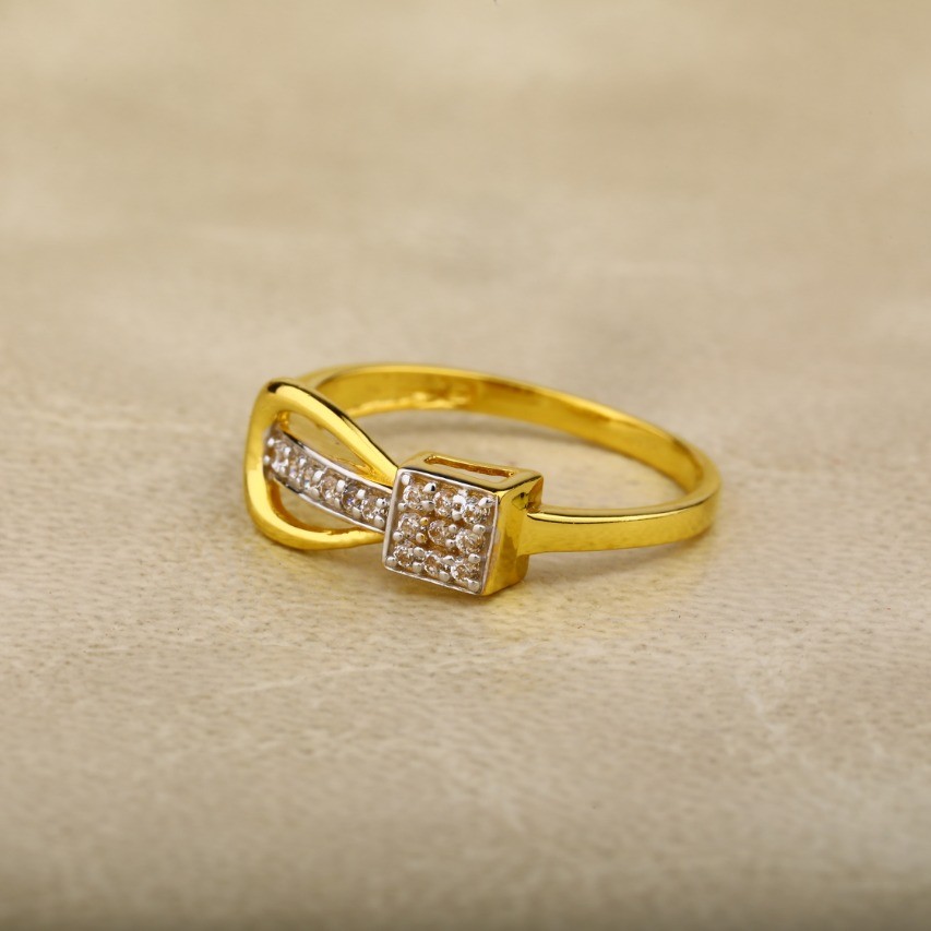Ladies ring 916 cz