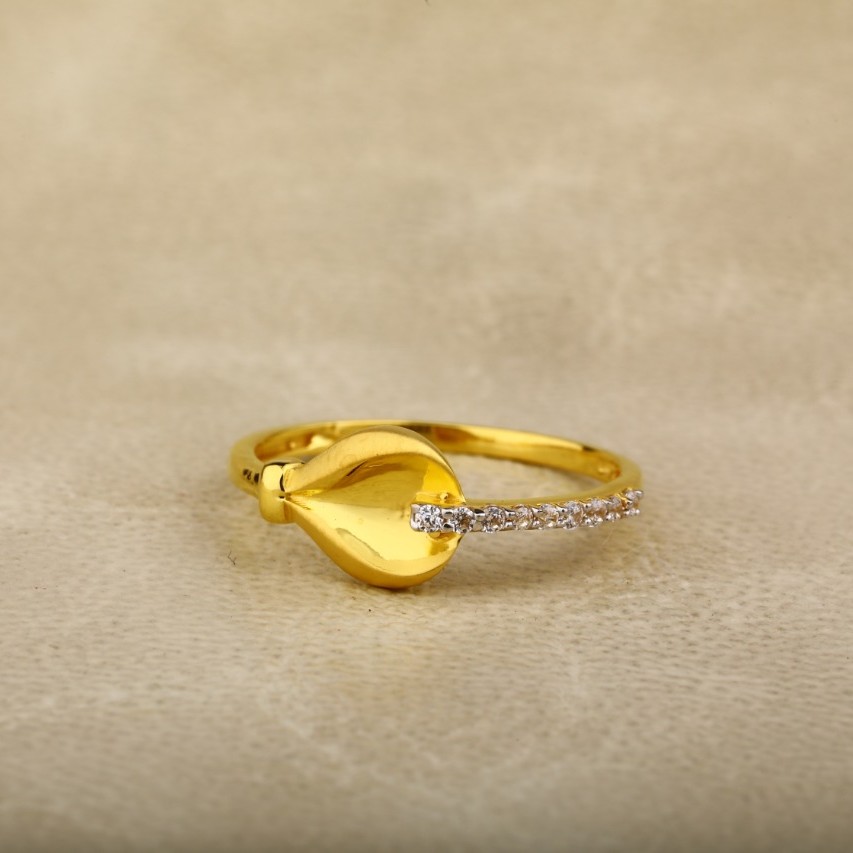 Ladies ring 916 cz