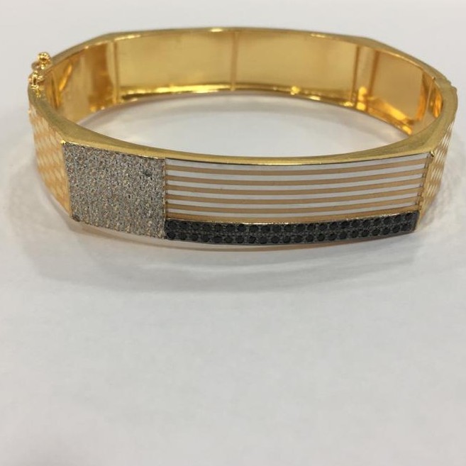 Gents modern bracelet 916