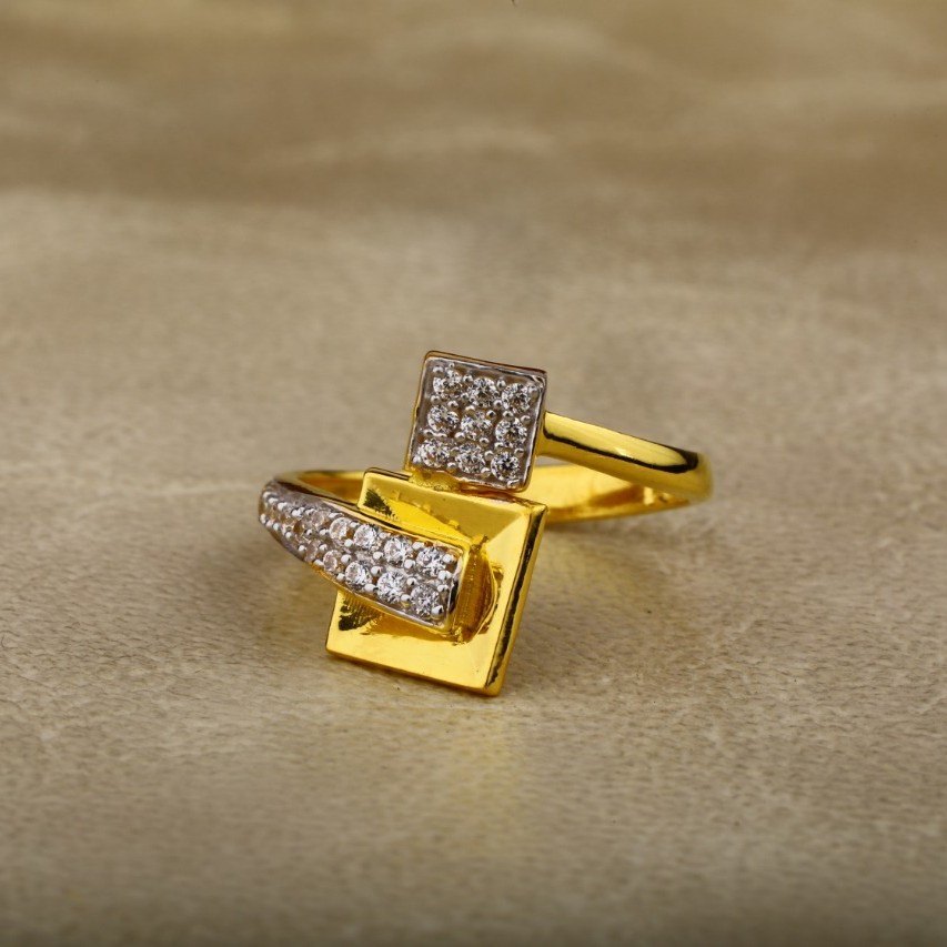 Ladies ring cz 916