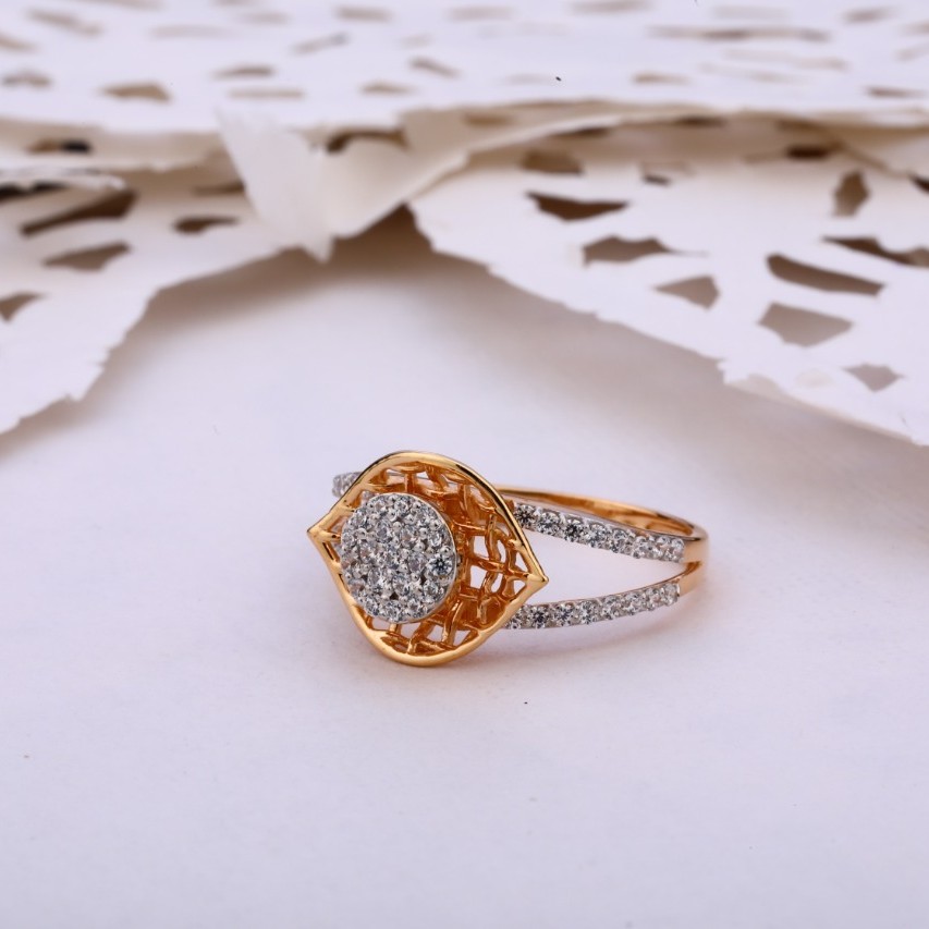 Ladies ring cz 916
