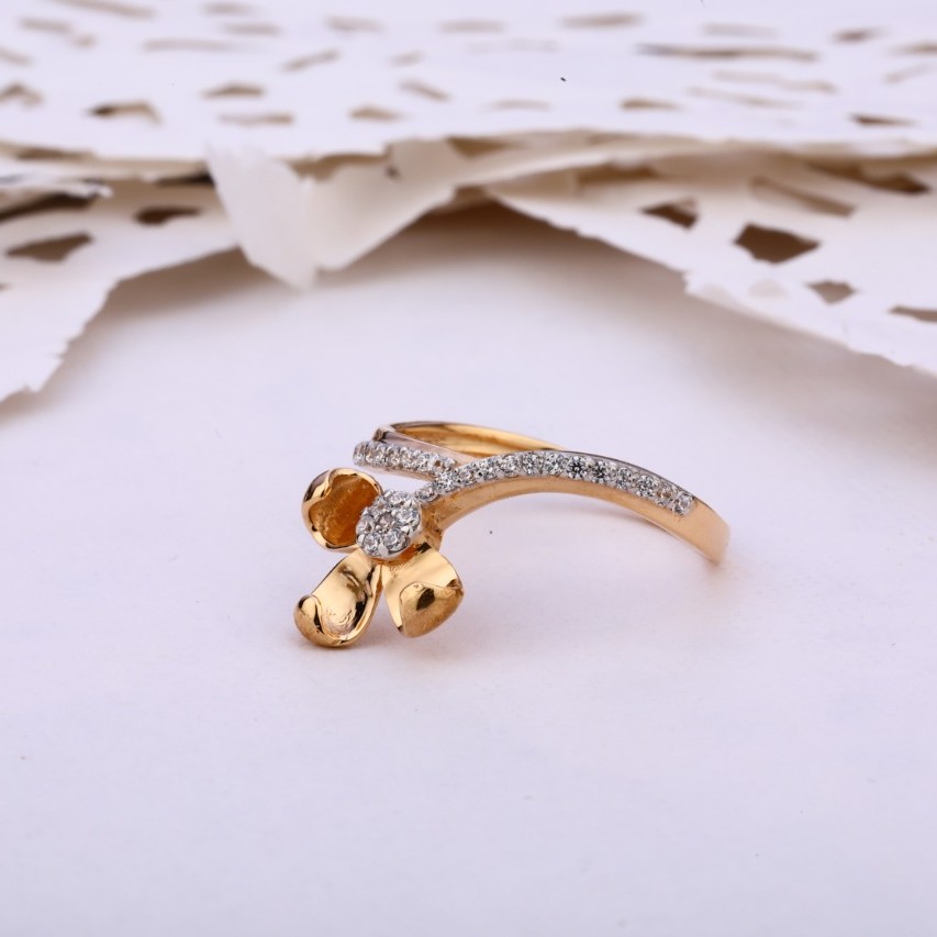 Ladies ring cz 916
