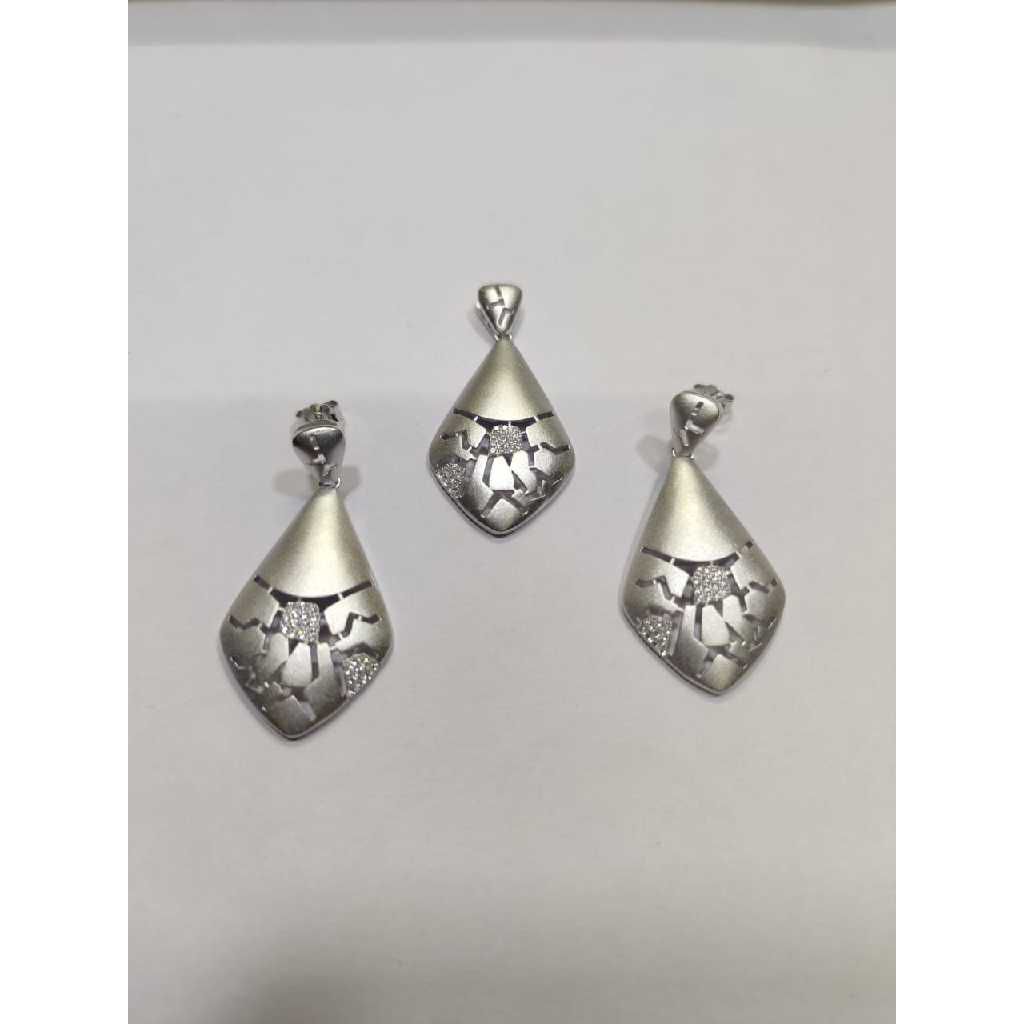 Mat Finishing Pendant Set - Image 3