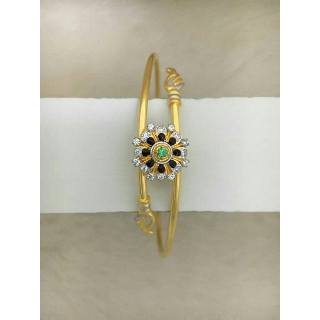 22kt/916 Gold Designer Ladies Daimond Kada