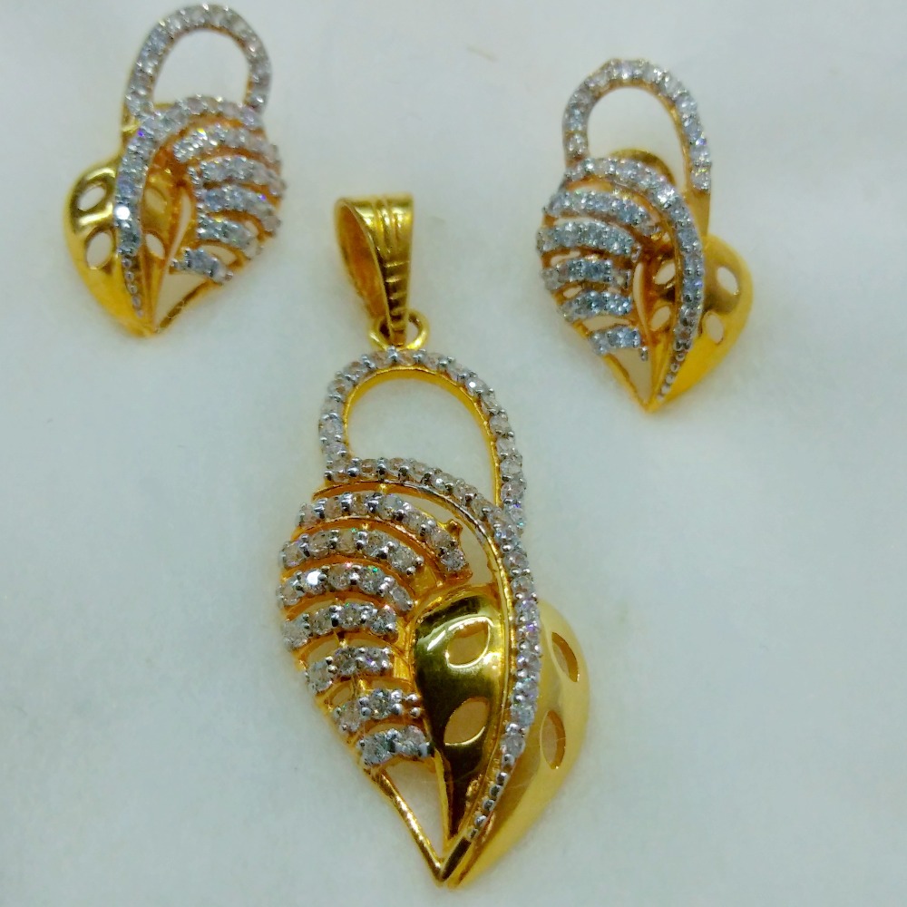 916 lovely pendant set