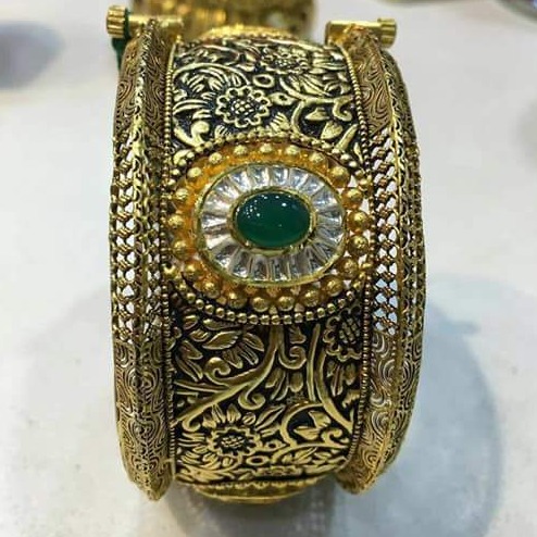 916 gold antique patla.