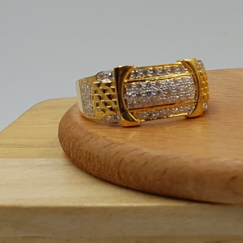 22K / 916 Gold Indian Fancy Diamond Ring