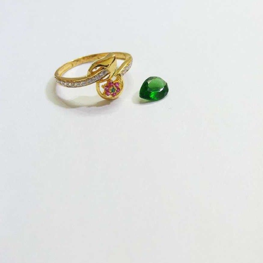 22KT Gold Ladies Indian Antique Ring