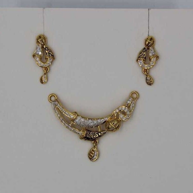 Fancy 22KT Gold Pendant Set