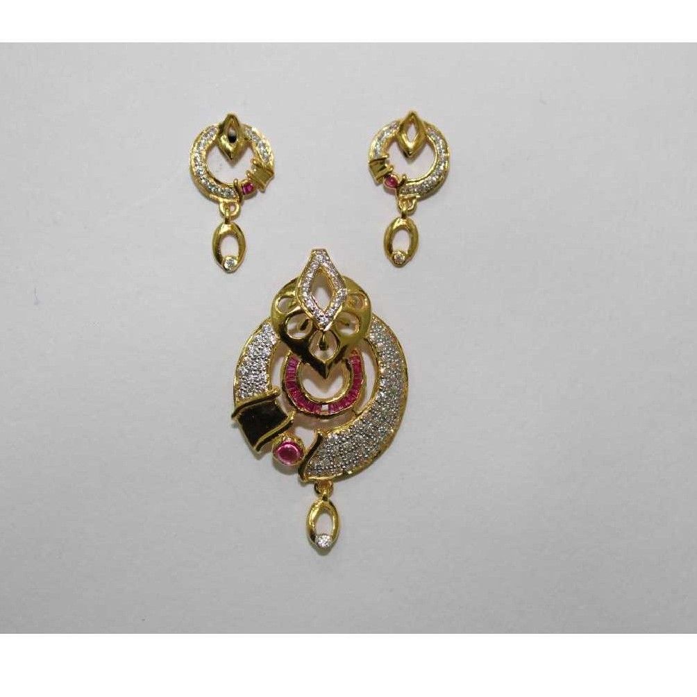 22KT Gold Designer Pendant Set