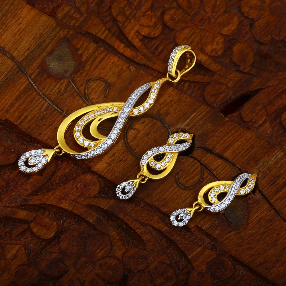 916 CZ Gold Hallmark Pendant Set