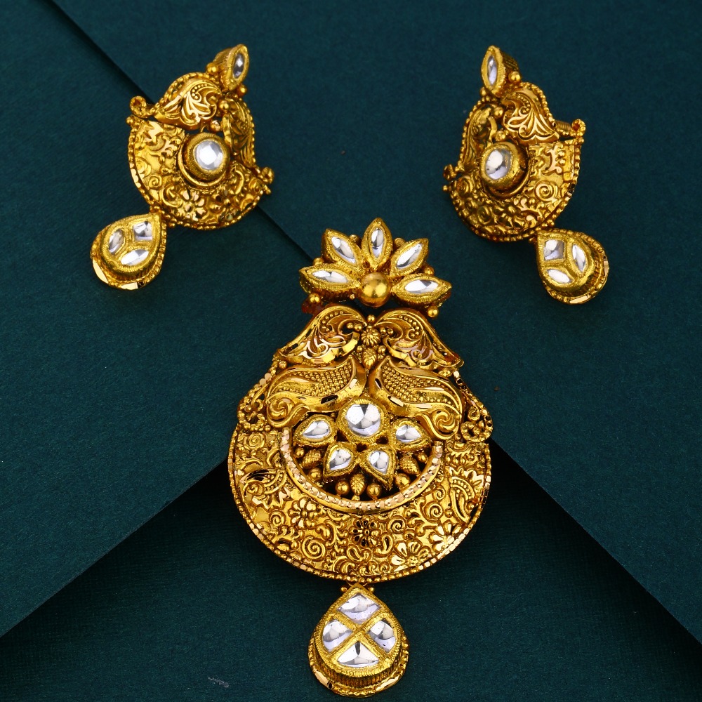 916 gold wedding wear Antique pendant set