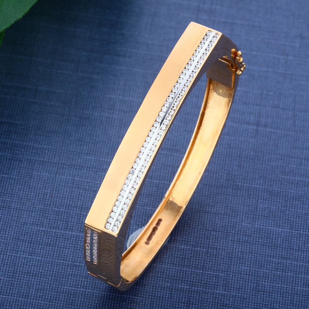 22KT Gold Elegant Bracelet