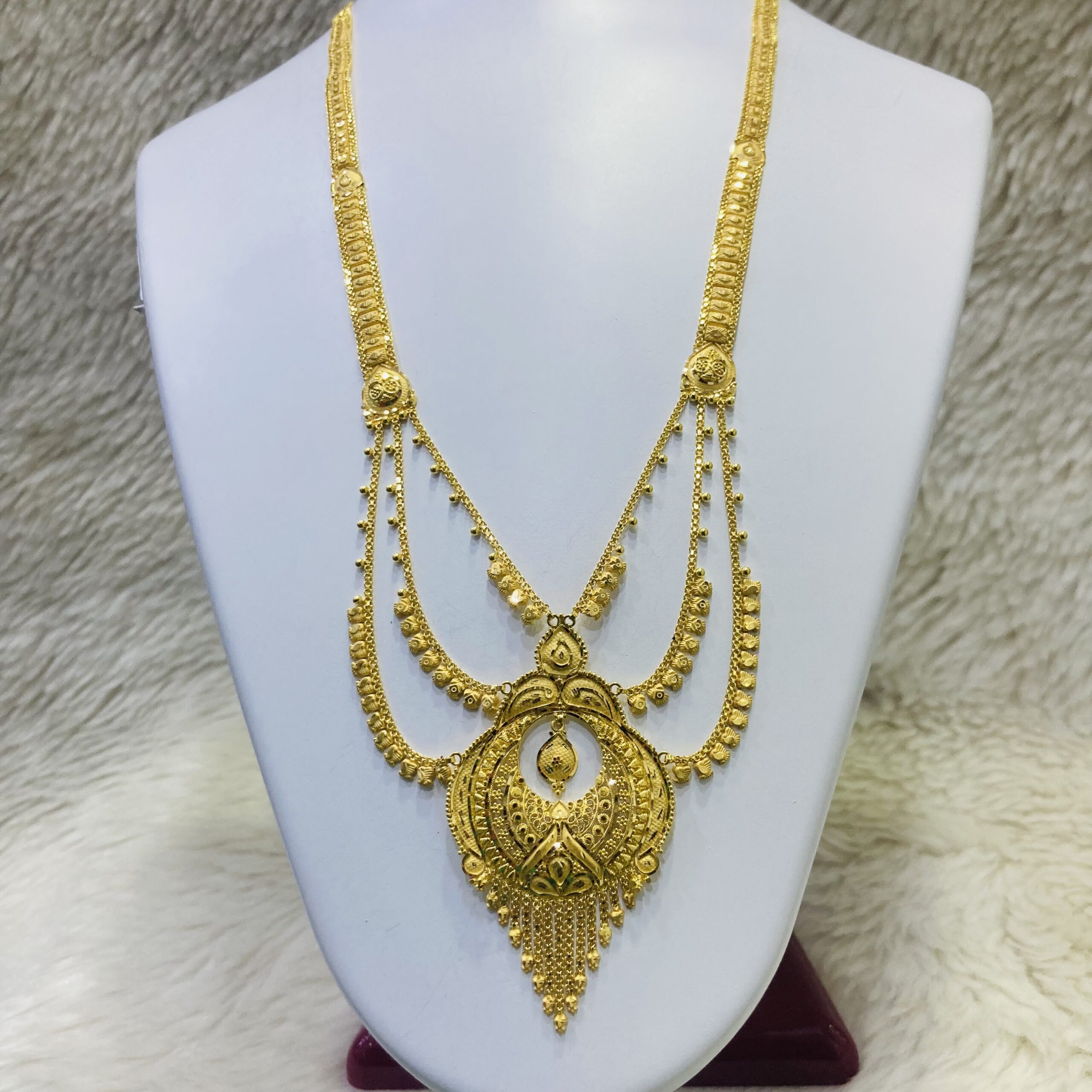 916 Gold Stylish Rani Haar For Wedding