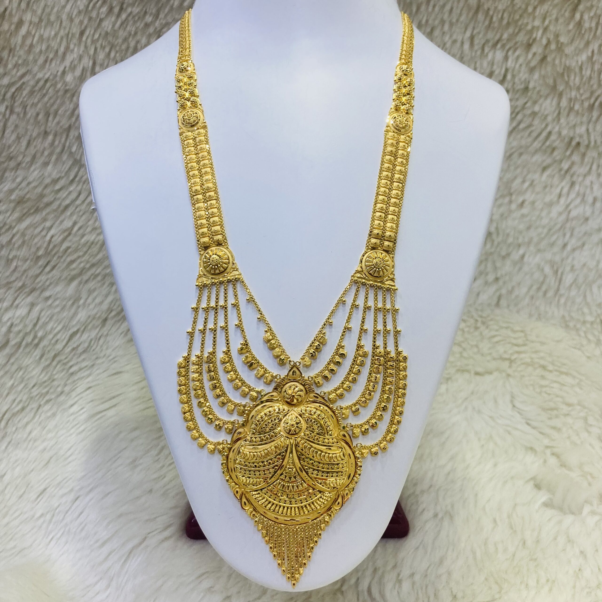 916 Gold 3 Layer Rani Haar