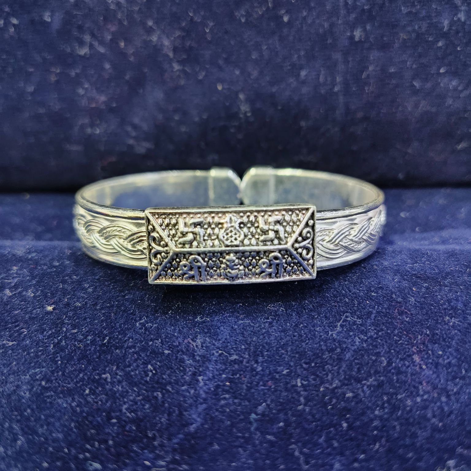 70K Silver Antique Kada For Men