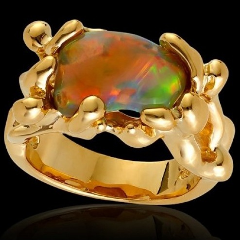 18k Yellow Gold With Solid Light Crystal Ring