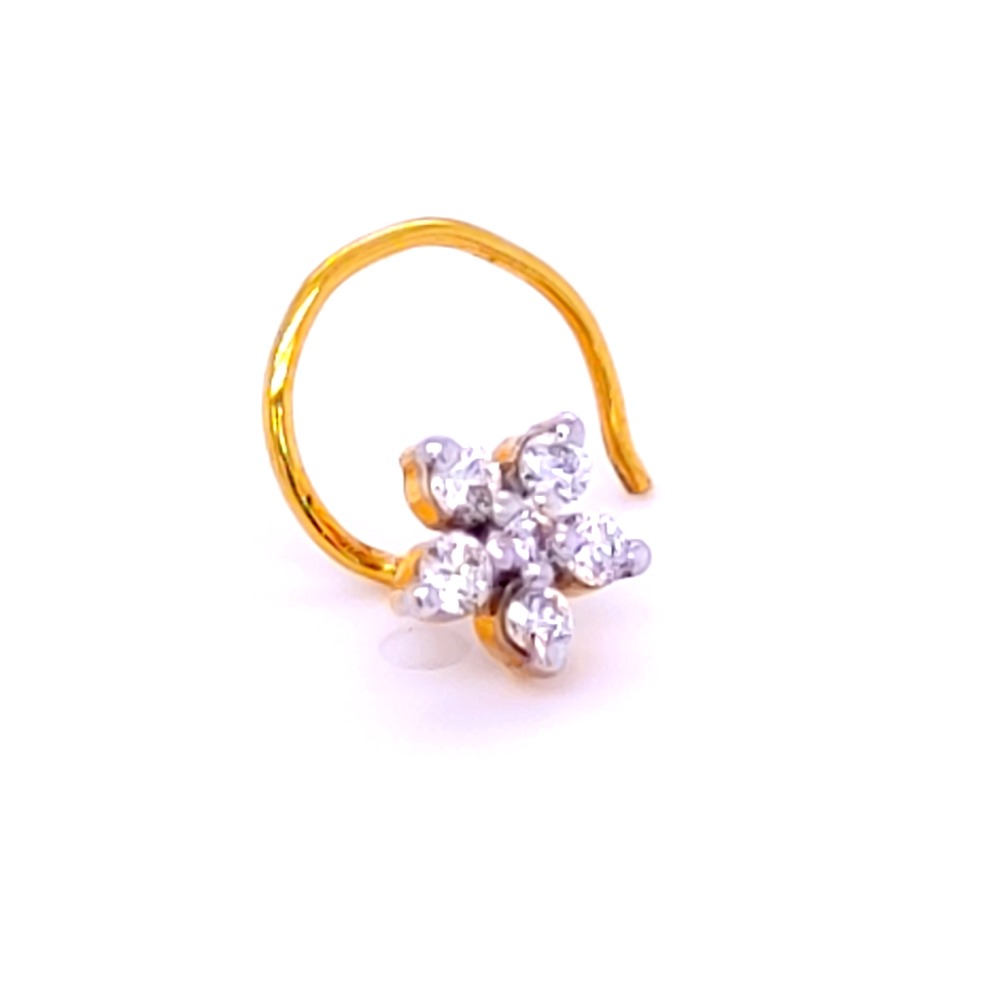 Sanaya six diamond nose pin - Image 2