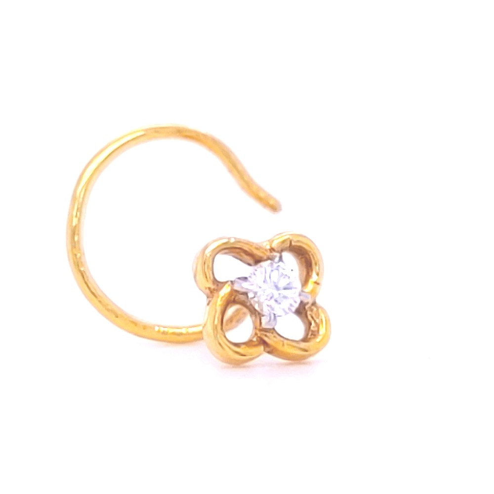 Mahira one diamond nose pin