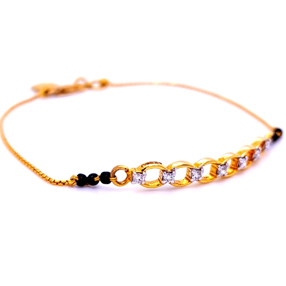 Labella semi curved womens chain bracelet - Image 2