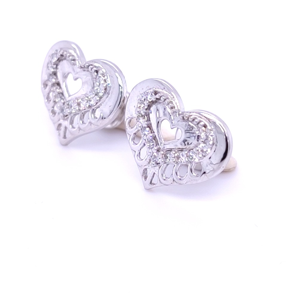 Bonita heart shaped white gold diamond earring - Image 3