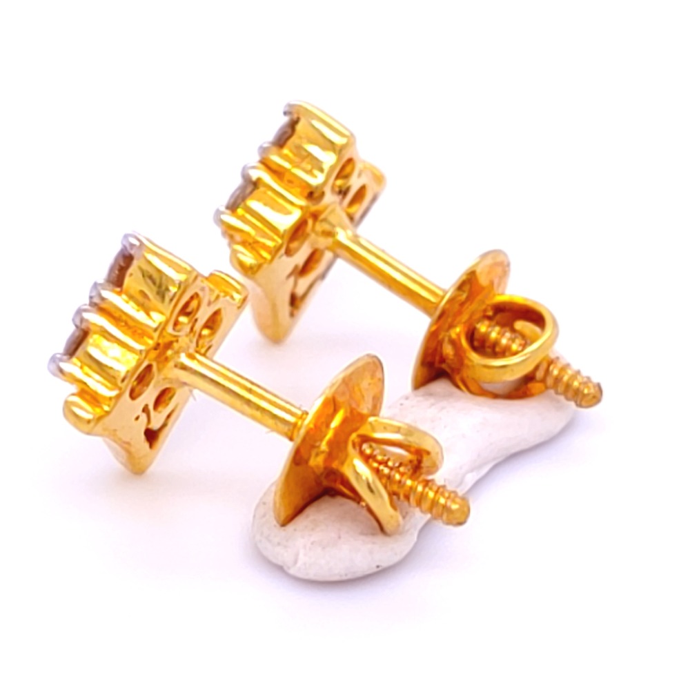 Luzy square diamond earring - Image 3