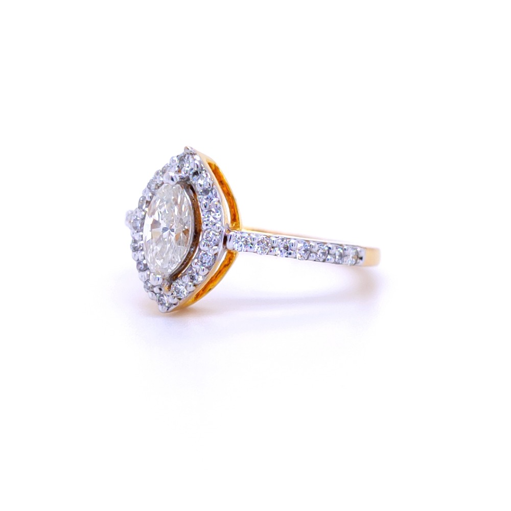 An exclusive marquise shape diamond engagement ring in 18 ct - Image 2