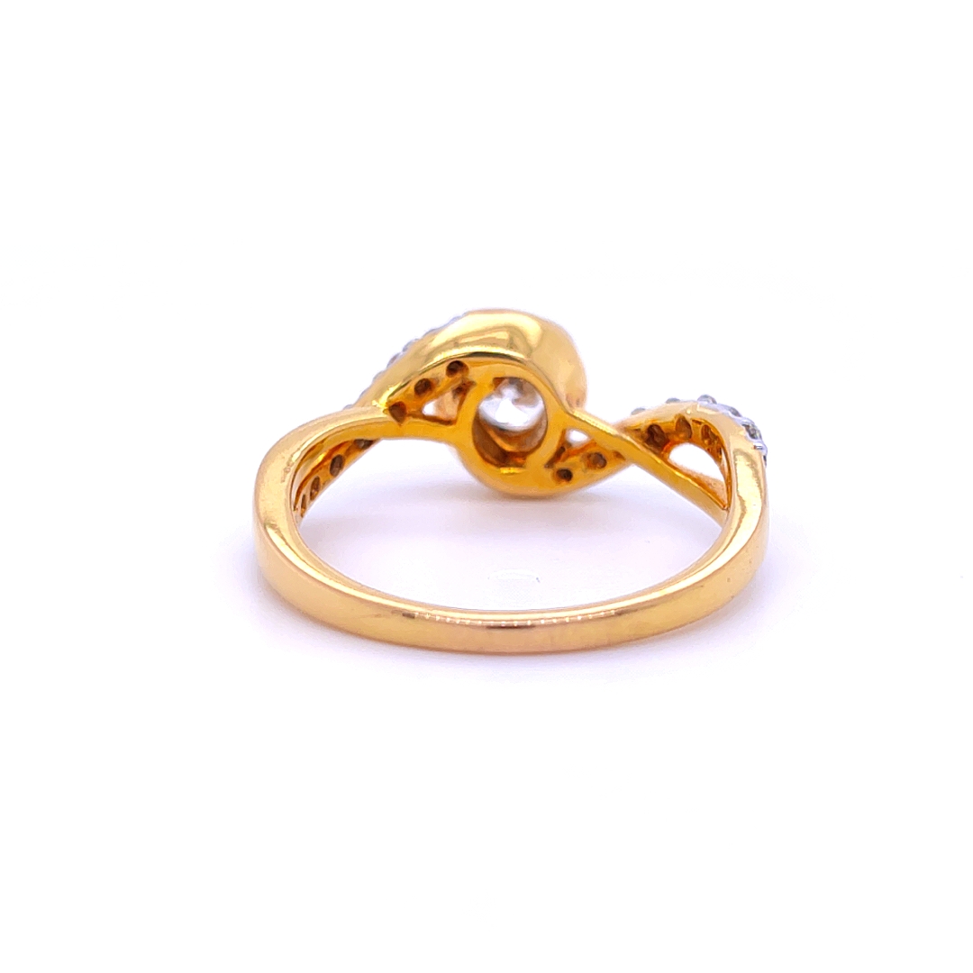 Beautiful twisted solitaire dimond ring - Image 3