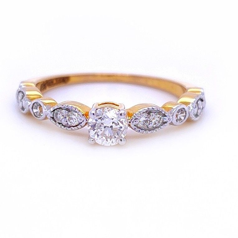 Vintage style solitaire diamond engagement ring - Image 4