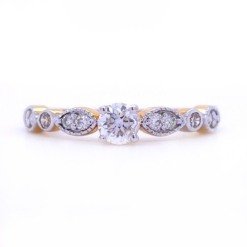 Vintage style solitaire diamond engagement ring - Image 2