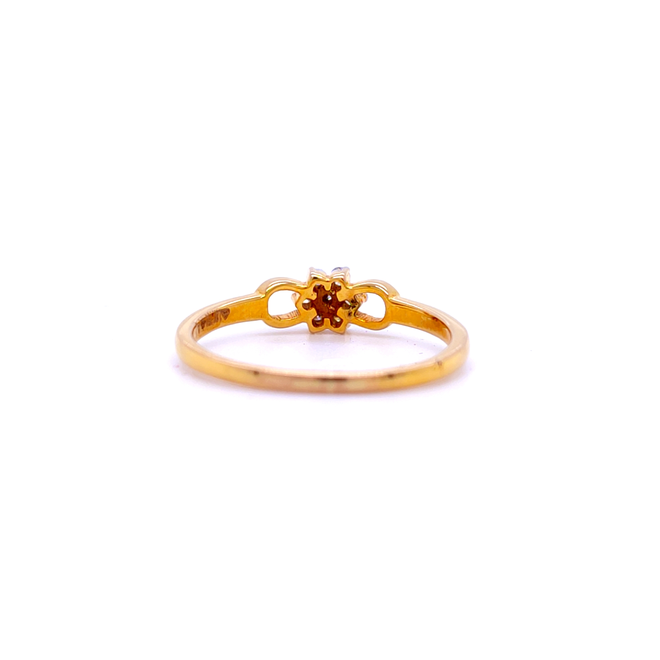 Beautiful 7 diamond bow ring for daily wear - Image 3