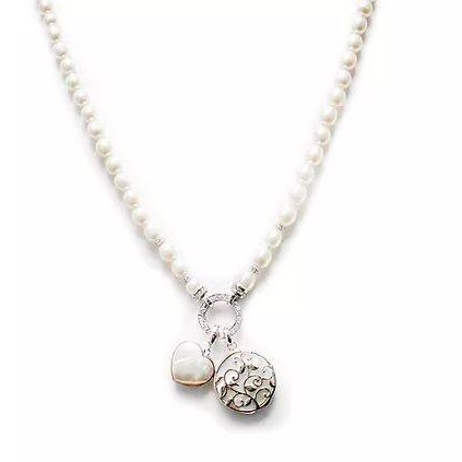 heart stone pendant with pearl necklace
