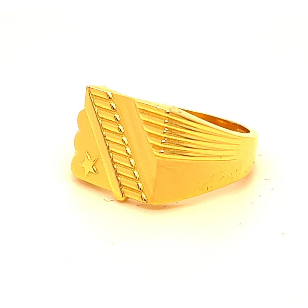 Modern lines Gents Ring - Image 2