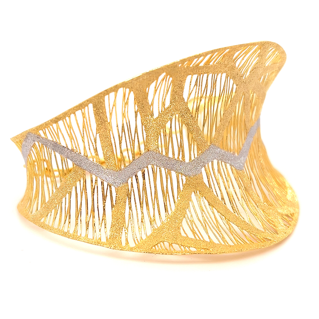 18K Gold Stunning Ladies Bracelet