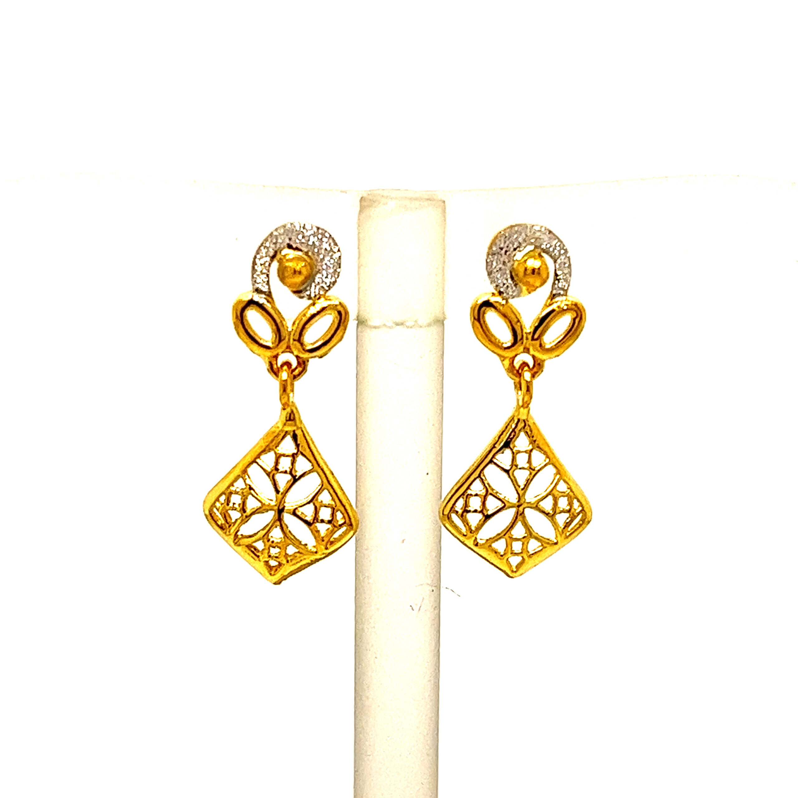 22k Yellow Gold Ultra Light Weight Traditional Earrings