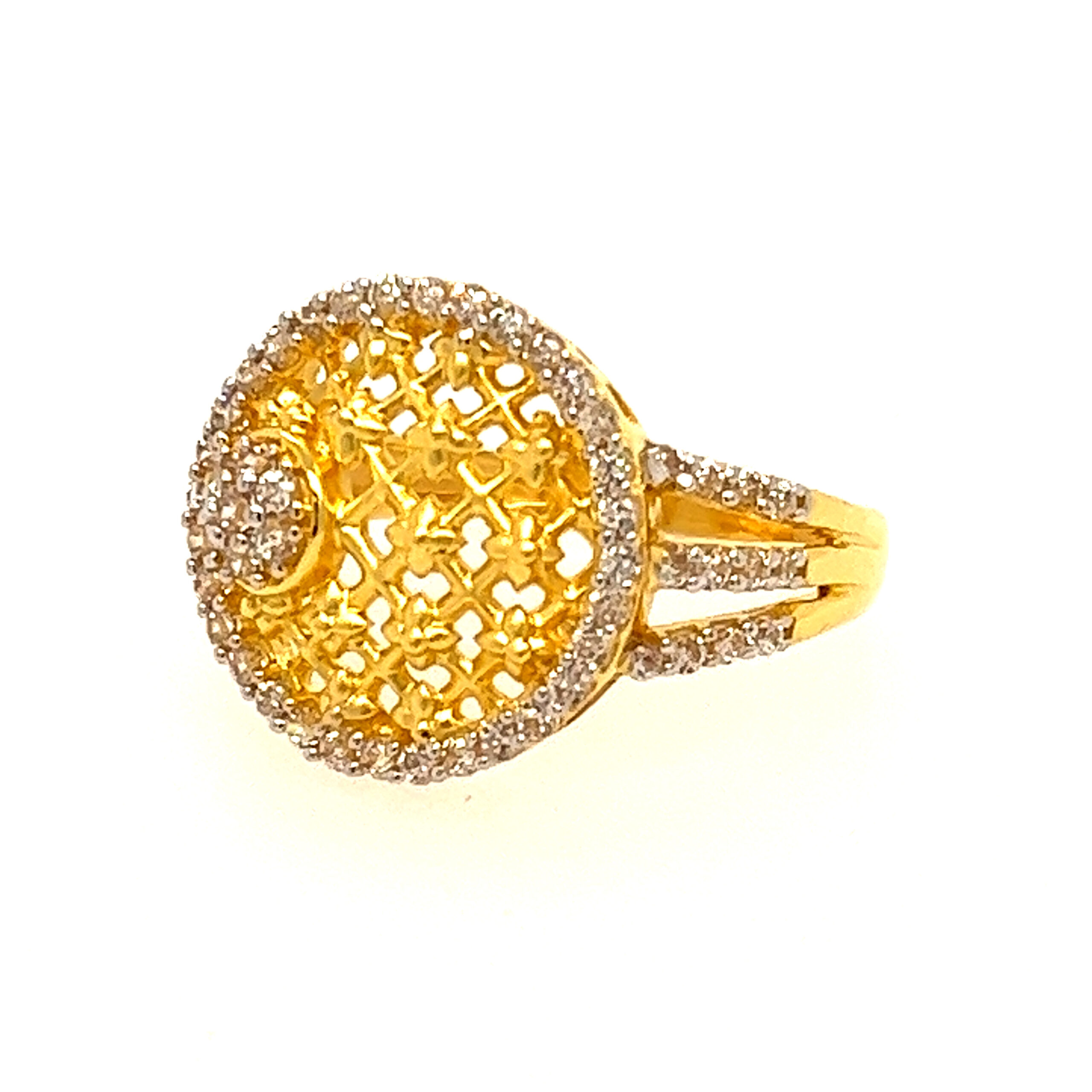 22k Yellow Gold Round CZ Ring - Image 2