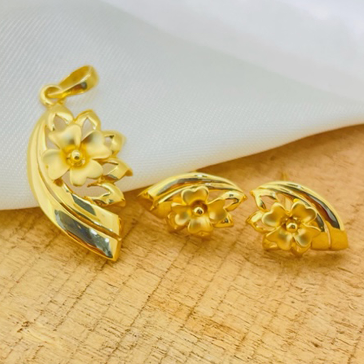 22k Gold Plain Bloom n Shine Pendant Set