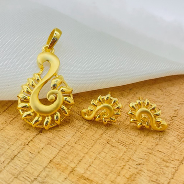 22k Gold Plain Glorious Pendant Set