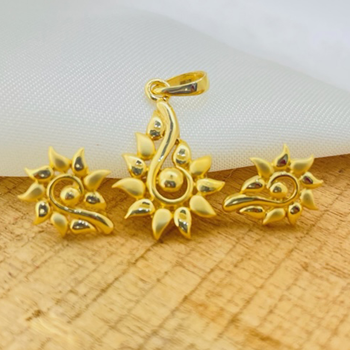 22k Gold Plain Elegant Pendant Set