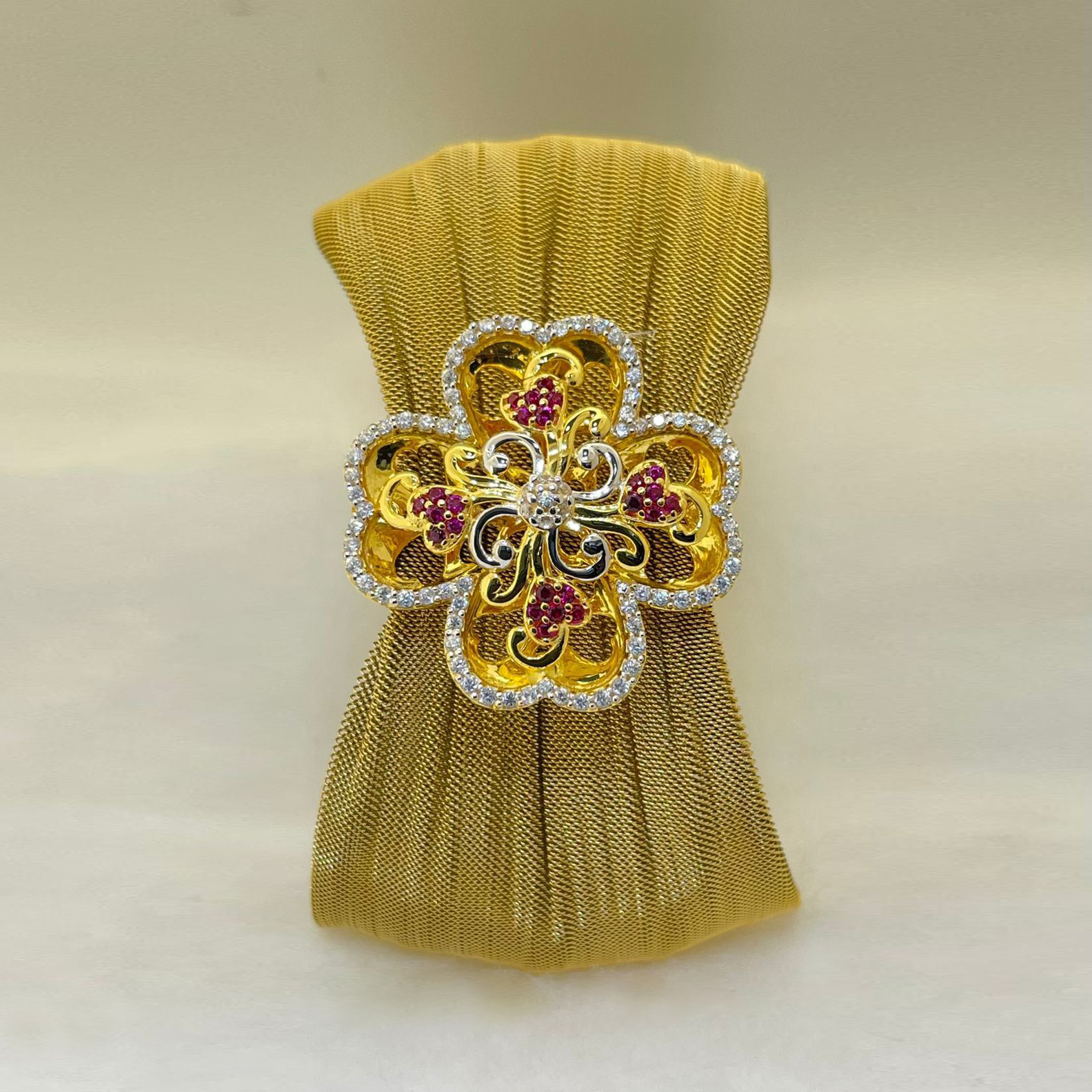 22k Gold Glitter Stone Bracelet